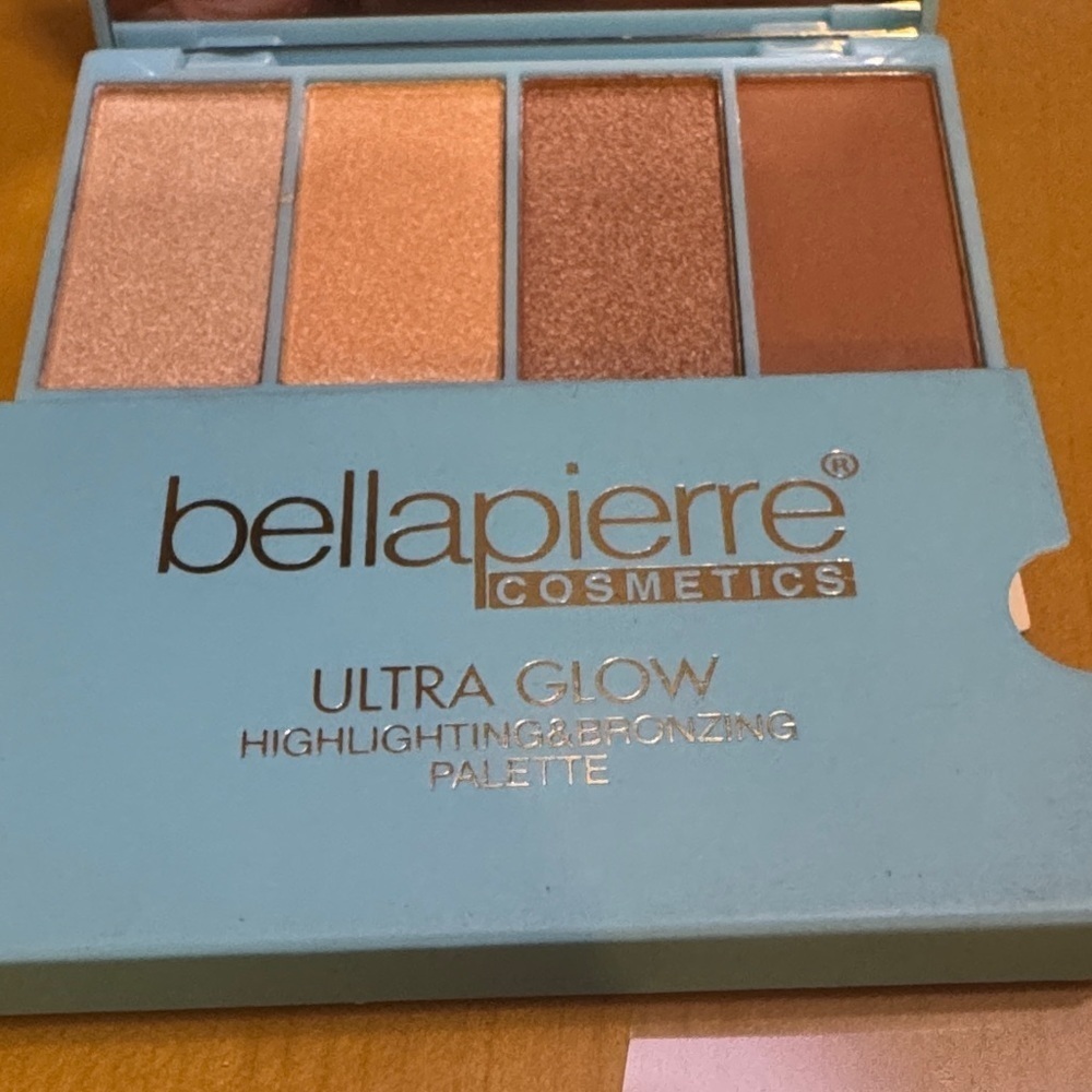 Bellapierre Ultra Glow Highlighting & Bronzing Palette - Gold and Brown